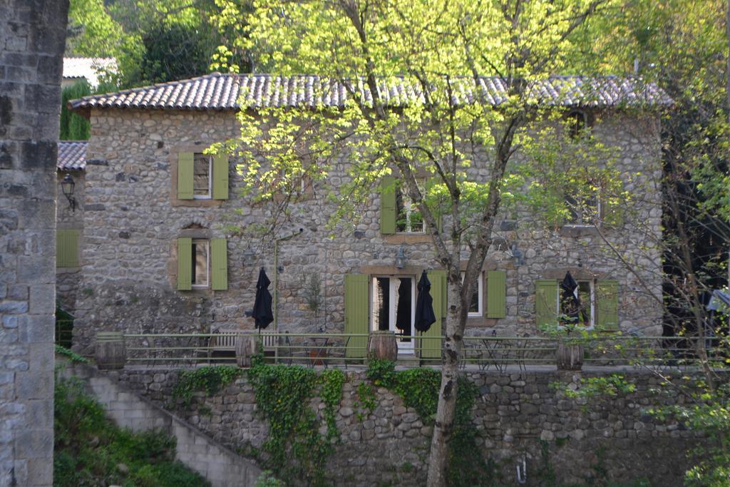 Maison Sous Le Pont Panzió Meyras Kültér fotó
